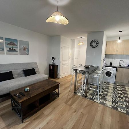 Appartement Avec Jardin A Rochefort Exteriér fotografie