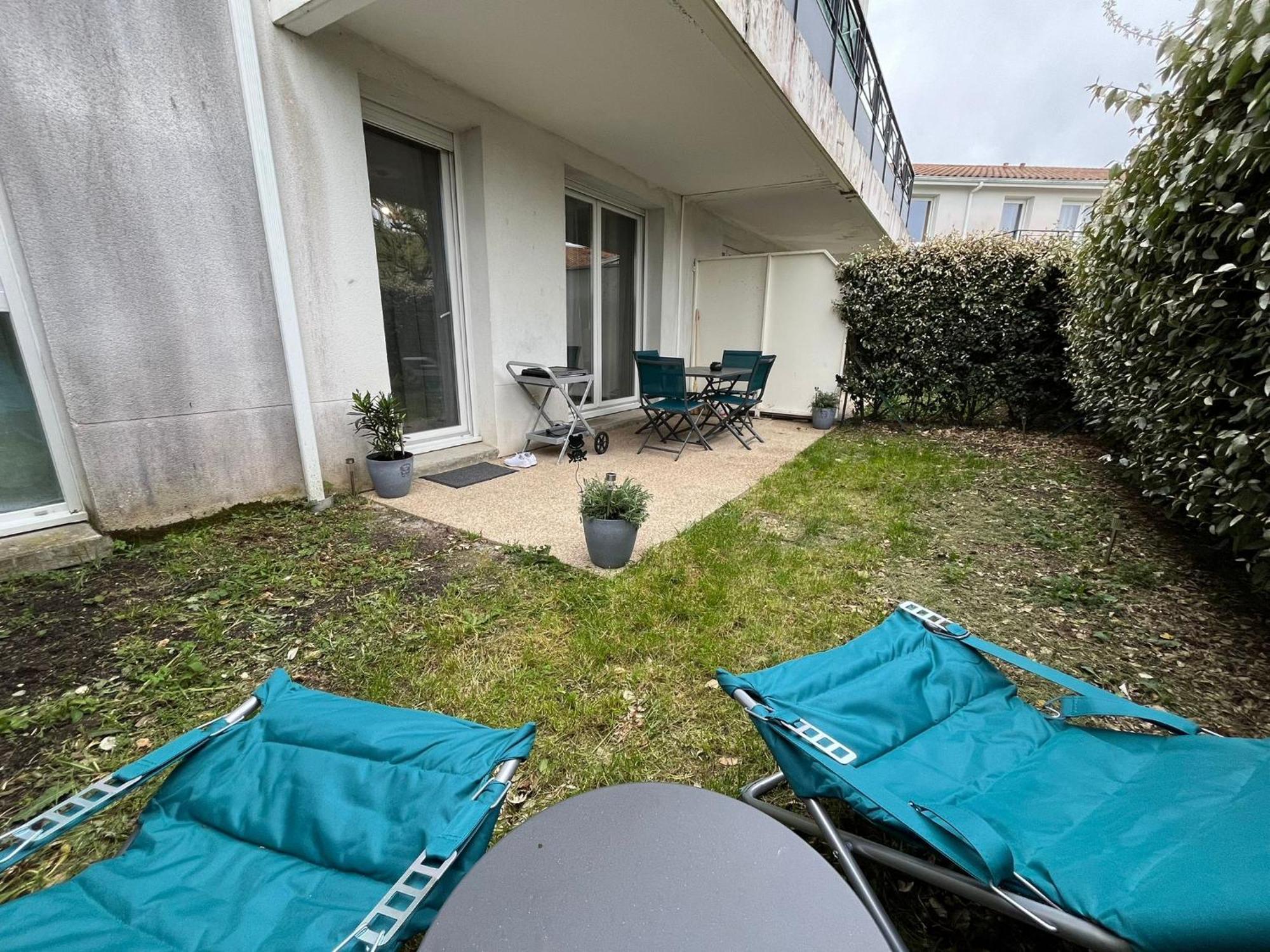 Appartement Avec Jardin A Rochefort Exteriér fotografie