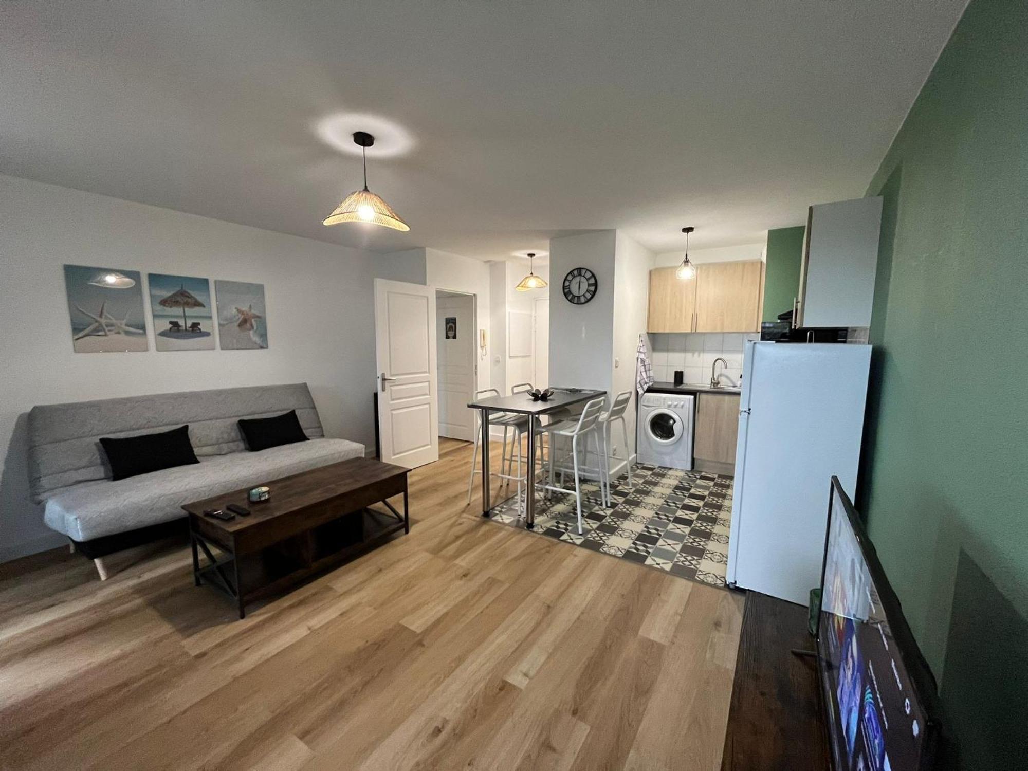 Appartement Avec Jardin A Rochefort Exteriér fotografie